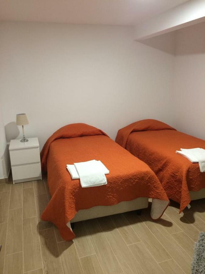 Castro Hotel Águeda Esterno foto